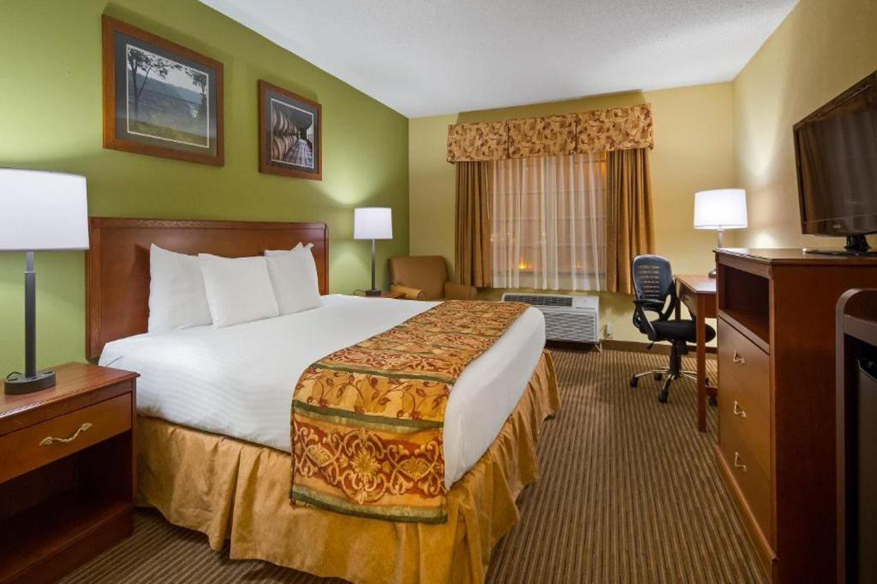 Best Western Lawrenceburg Inn Екстер'єр фото