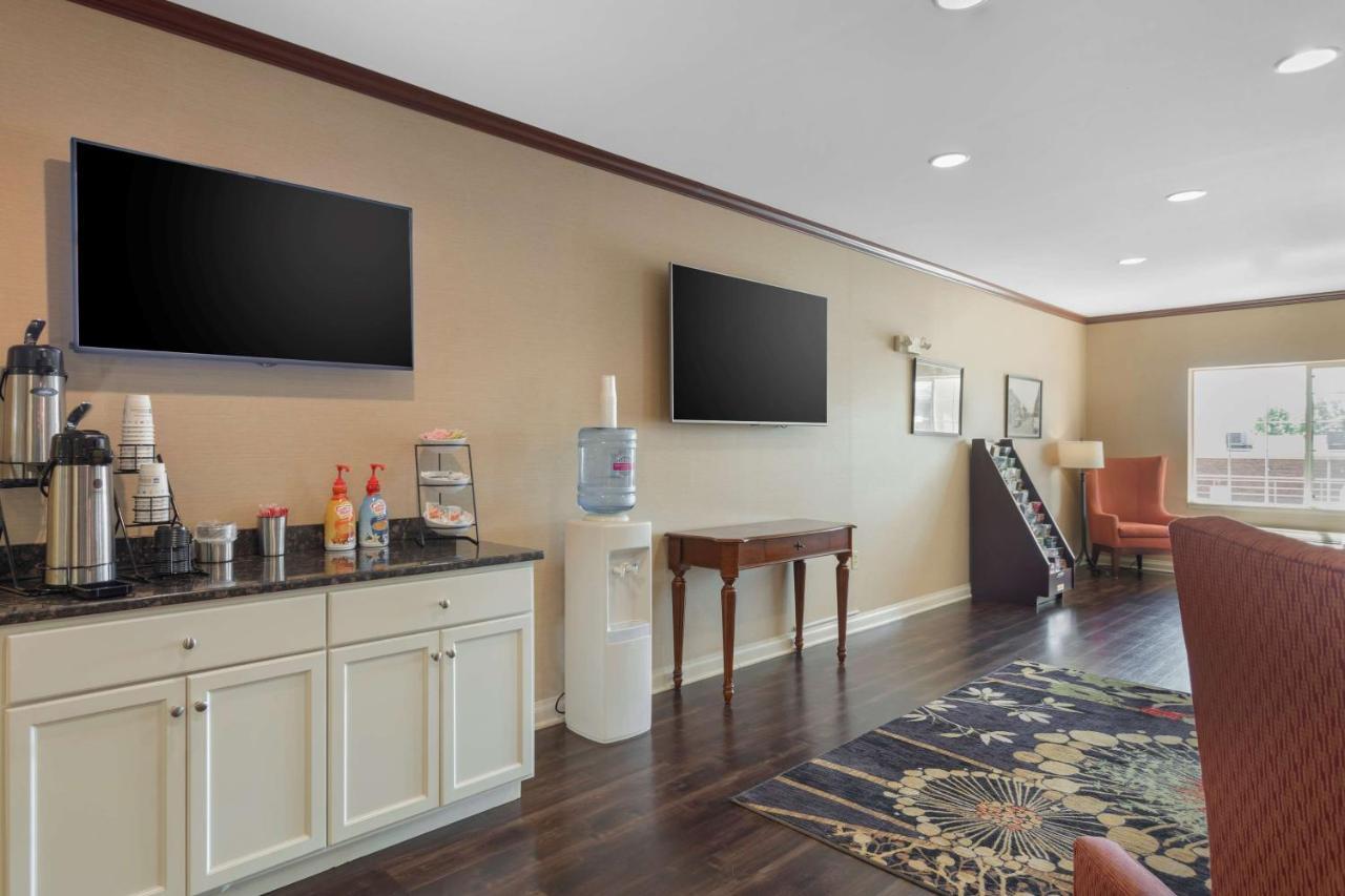 Best Western Lawrenceburg Inn Екстер'єр фото