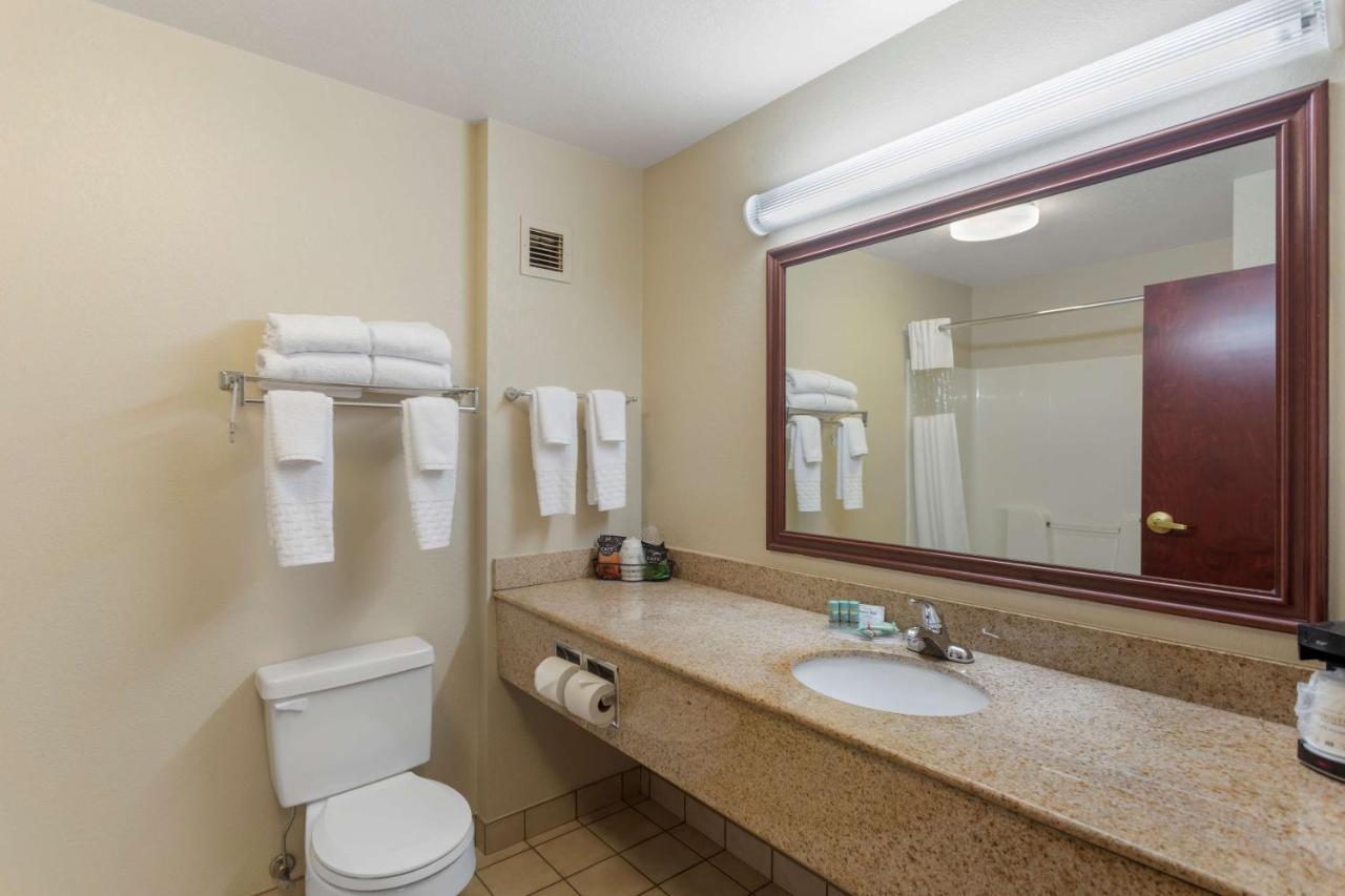 Best Western Lawrenceburg Inn Екстер'єр фото