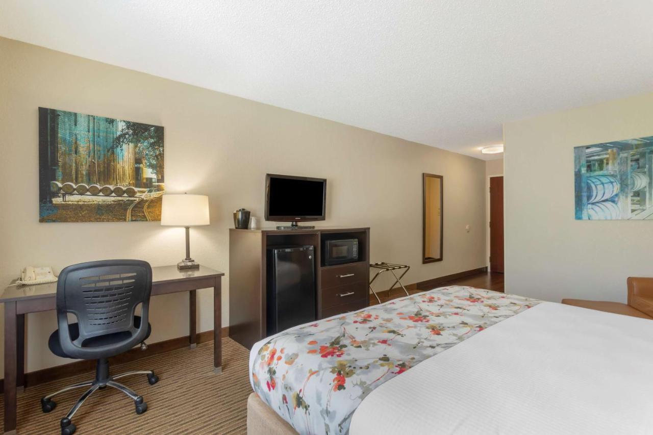 Best Western Lawrenceburg Inn Екстер'єр фото