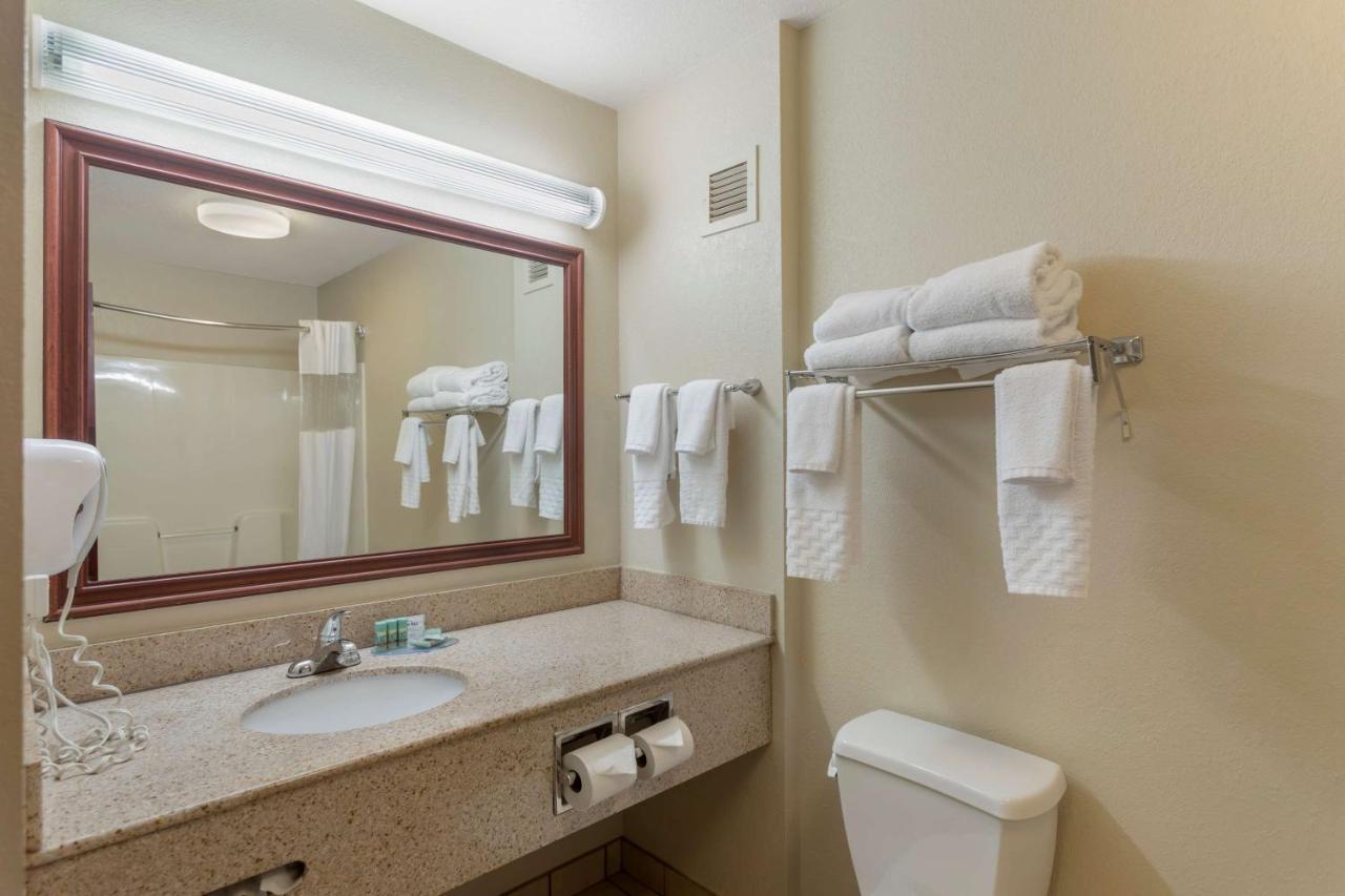Best Western Lawrenceburg Inn Екстер'єр фото