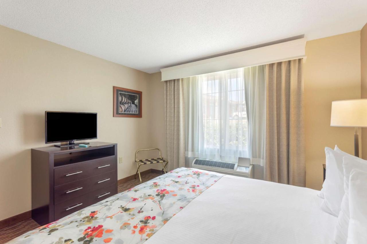 Best Western Lawrenceburg Inn Екстер'єр фото