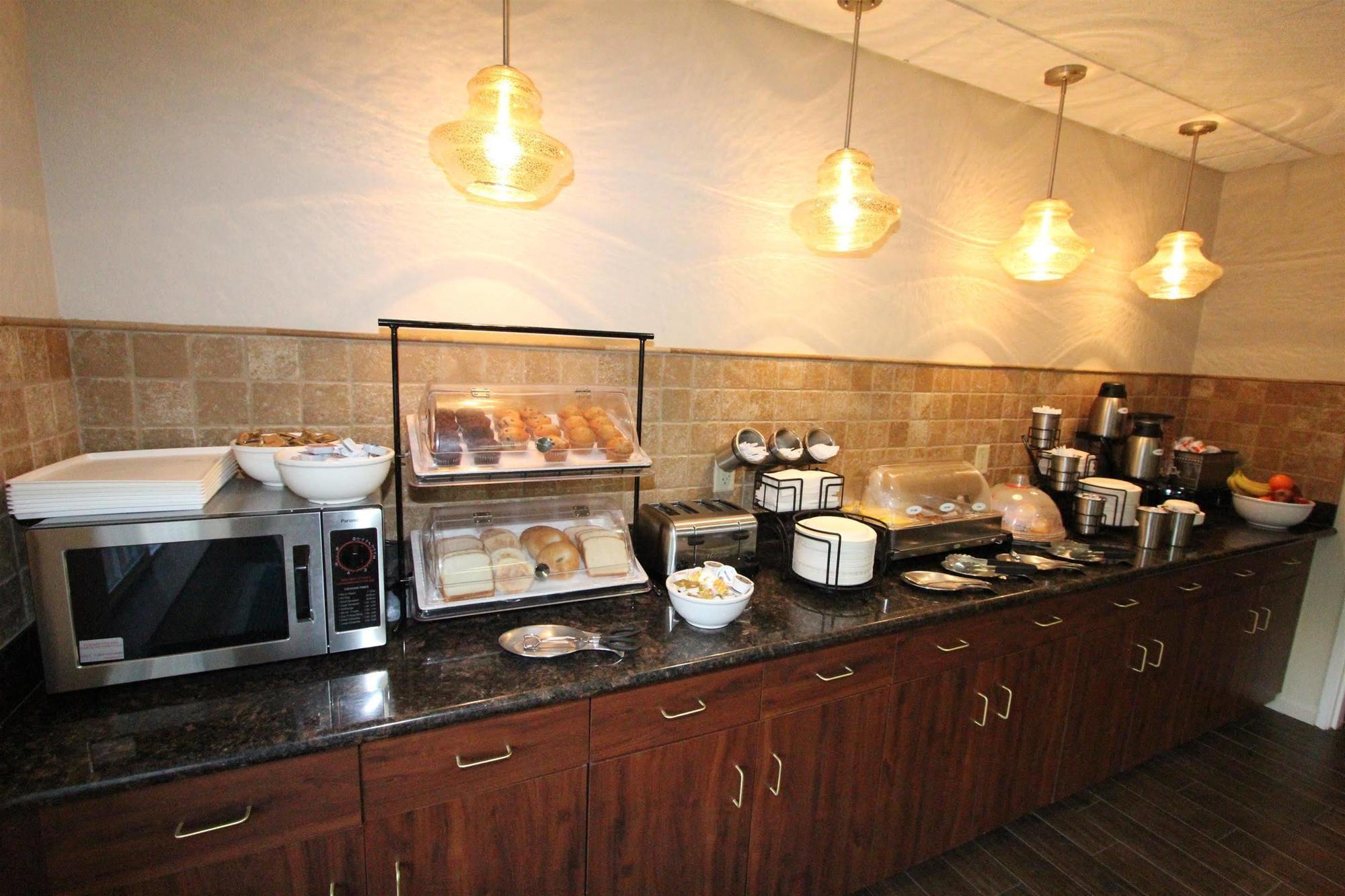 Best Western Lawrenceburg Inn Екстер'єр фото