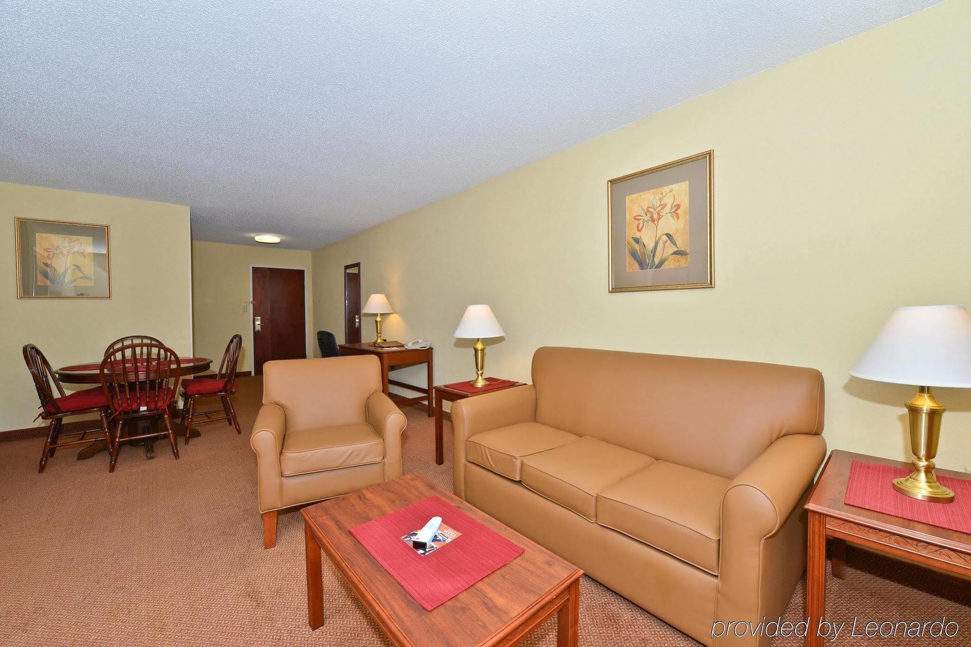 Best Western Lawrenceburg Inn Екстер'єр фото