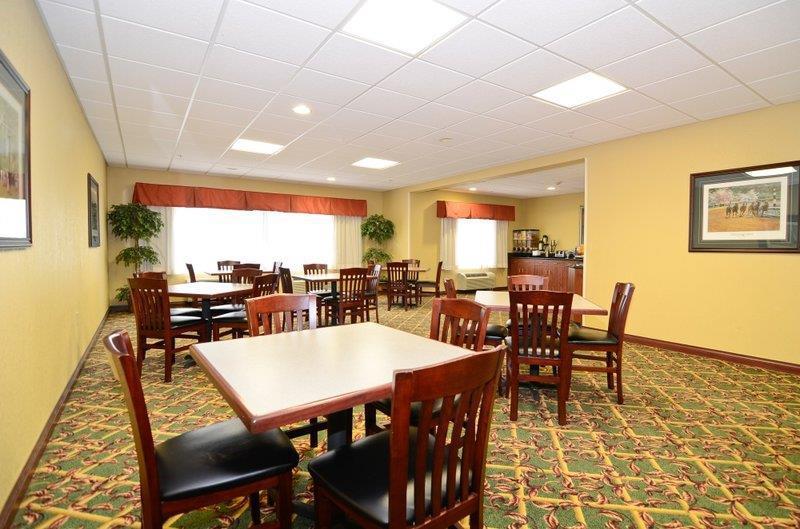 Best Western Lawrenceburg Inn Ресторан фото