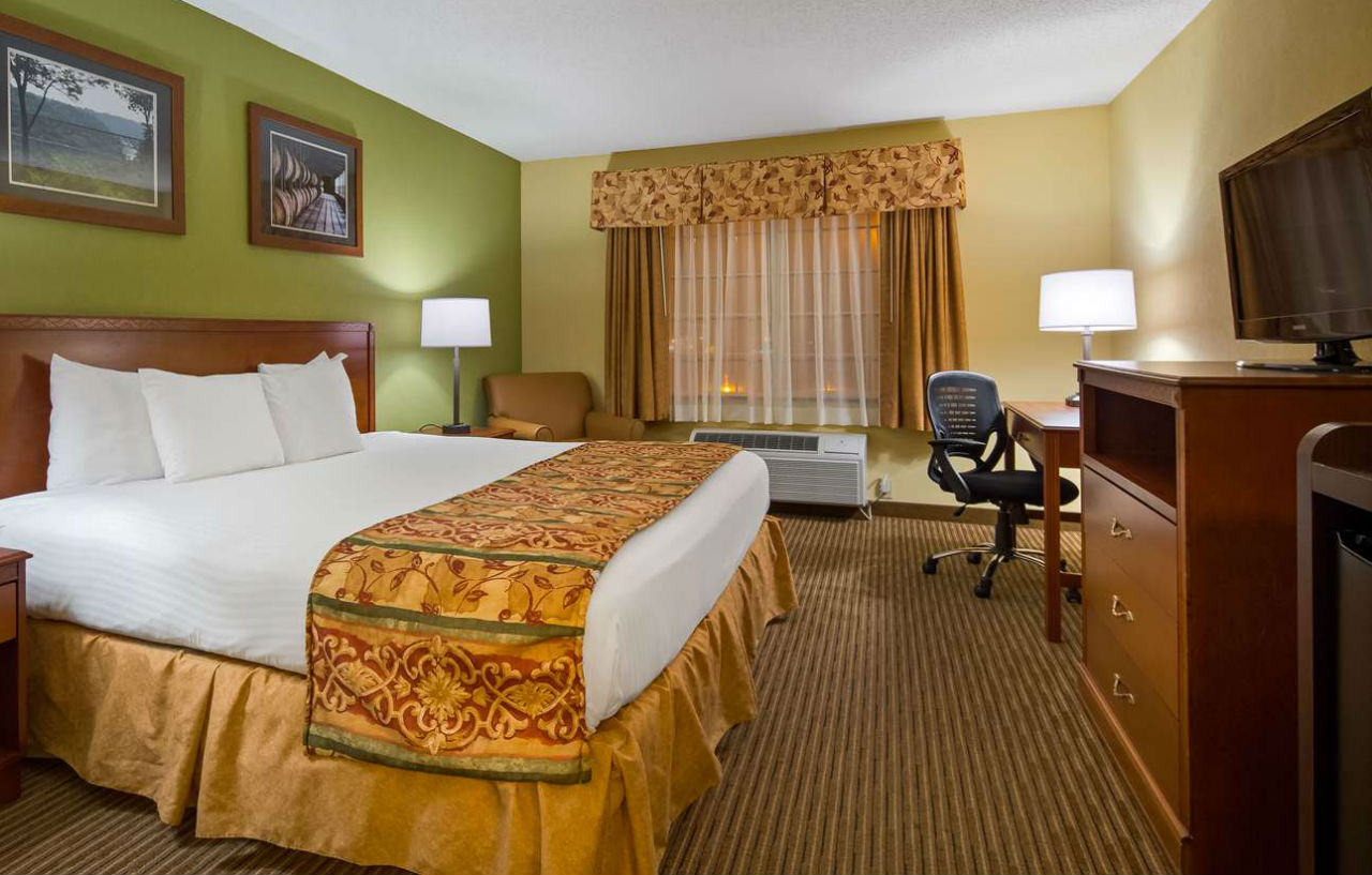 Best Western Lawrenceburg Inn Екстер'єр фото